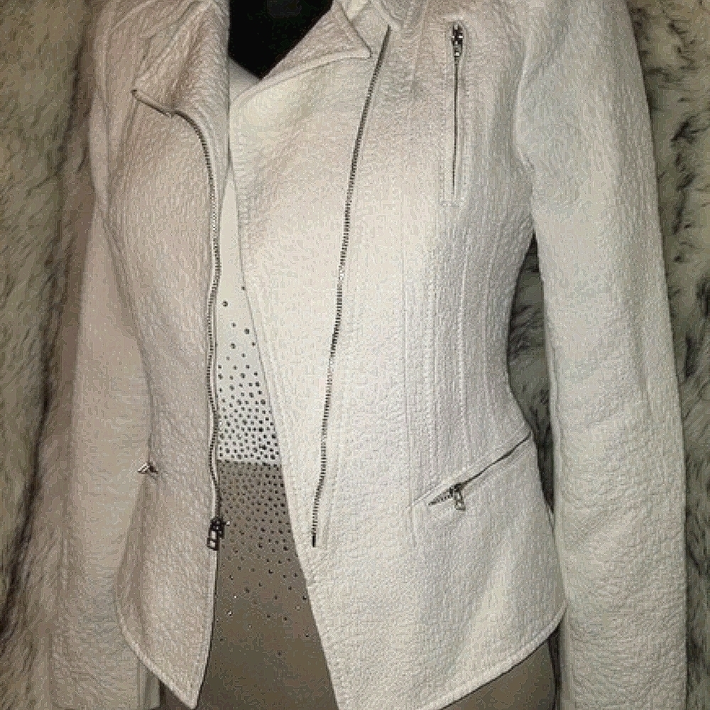 BCBGMaxAzria Designer Authentic Jacket / Coat - Picture 5 of 8